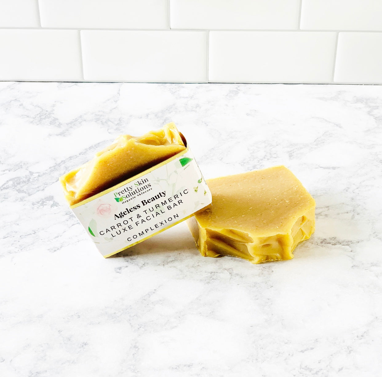 AGELESS BEAUTY CARROT & TURMERIC LUXE FACIAL BAR